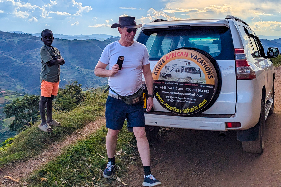 Uganda & Rwanda safari